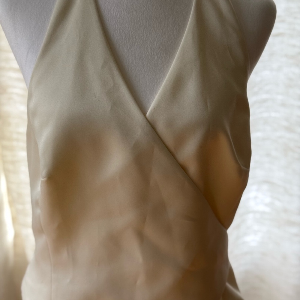 Ann Taylor Elegant Cream Sleeveless Wrap Top size 12p